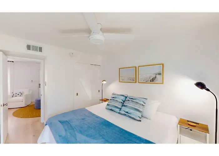 Island Waterway District 2 Miles From Apartment *