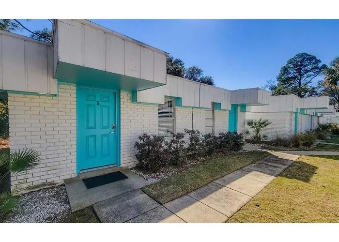 Apartment Island Waterway District 2 Miles From Gulf Shores