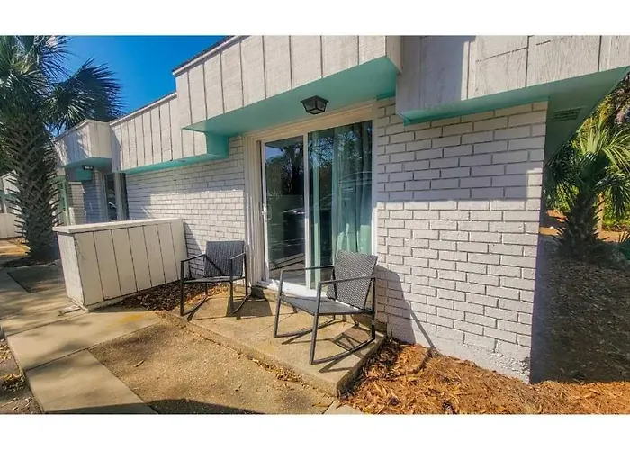 Island Waterway District 2 Miles From